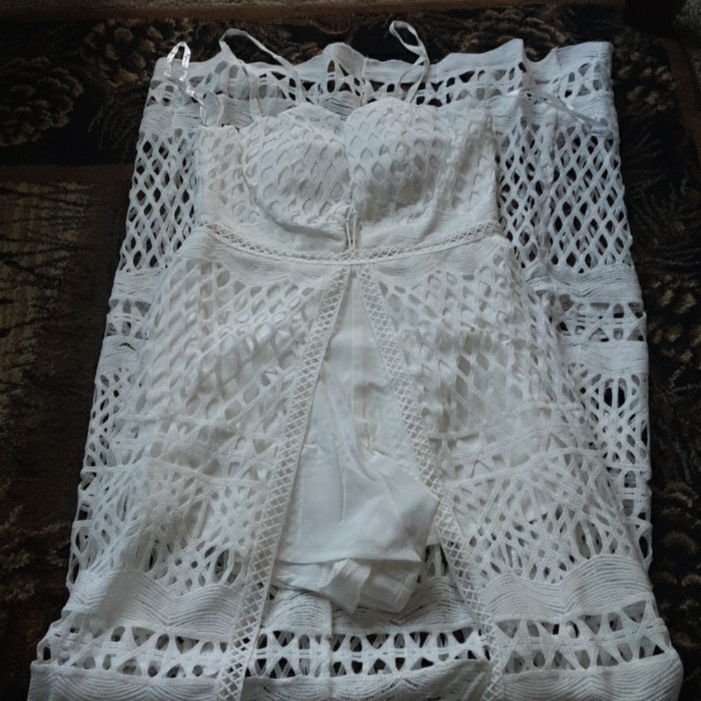 Croshet lace maxi romper - Picture 6 of 7